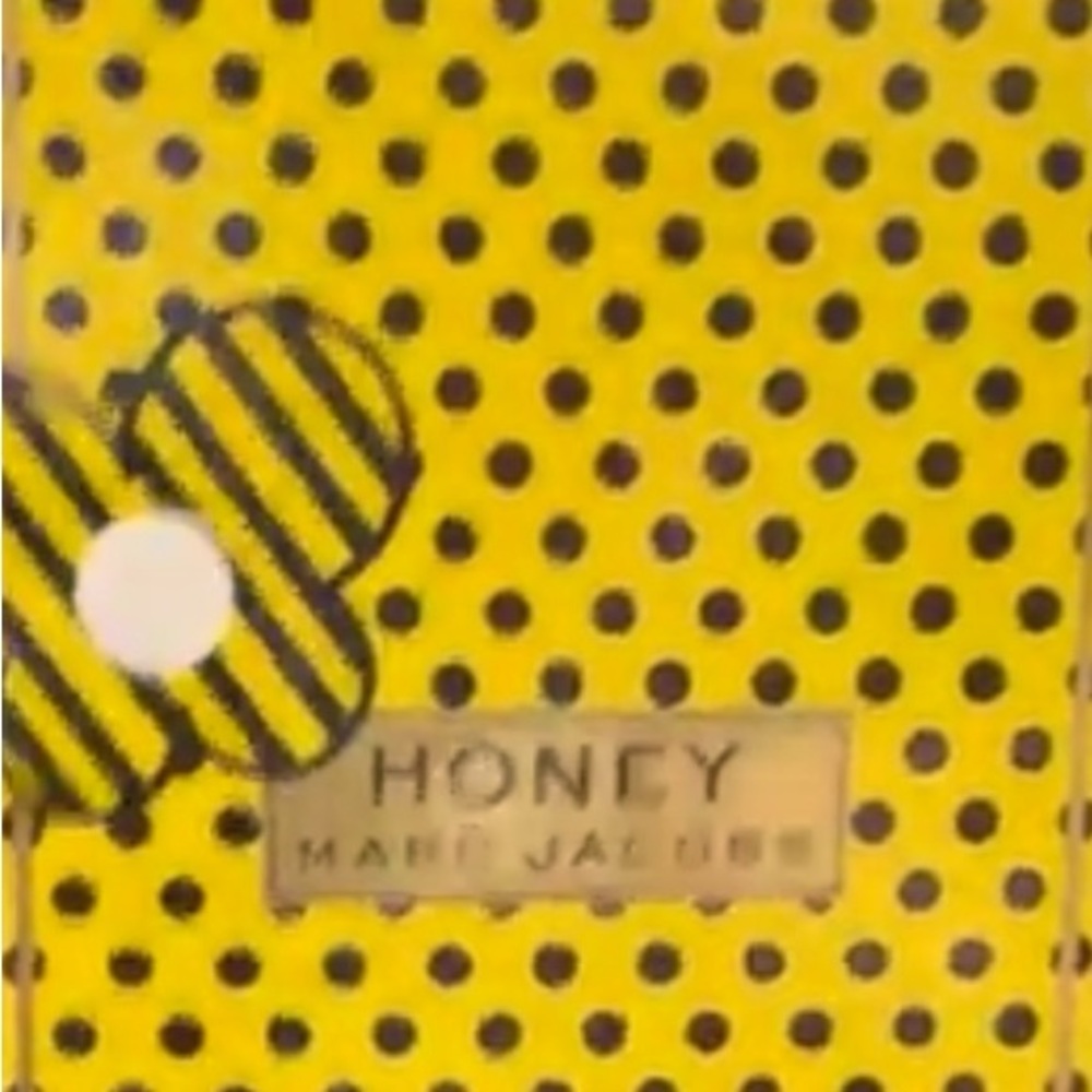 Marc Jacobs Honey Yellow and Black Design